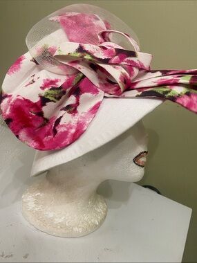 Pretty Dress Hat / Church Hat by Giovanna